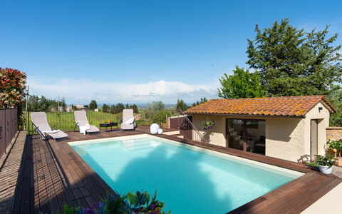 Villa Gori: Schwimmbad, Resort, Verbundwerkstoff, Gartenmöbel, Eco Hotel, Bauernhaus, Garten, Schatten, Estate, Regenschirm