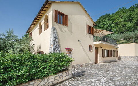 Casa Rosmarino, Ac, Wifi, Narni: Haus, Zuhause, Wohngebiet, Tür, Hütte, Estate, Landscaping, Auffahrt, Hazienda, Balkon