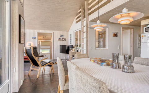 Elni - 350M from the Sea: Holz, Zuhause, Veranda, Deck, Hartholz, Dach, Holzbeize, Holzboden, Eco Hotel