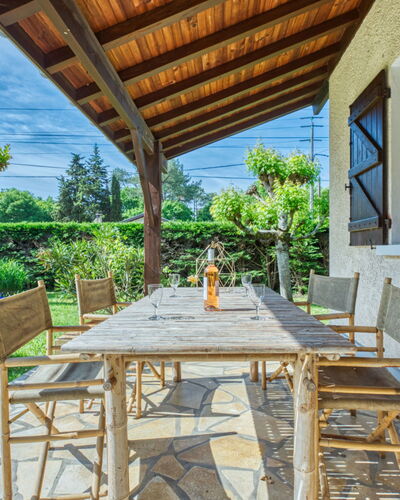 La Sablière: Holz, Möbel, Tabelle, Stuhl, Gartenmöbel, Tisch Im Freien, Küche & Esszimmer Tisch, Schatten, Garten, Outdoor Struktur