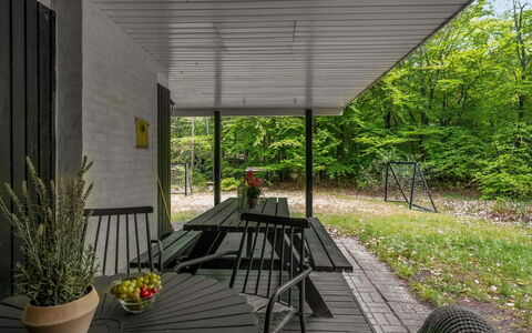 Gitten - from the Sea: Holz, Zuhause, Veranda, Deck, Hartholz, Dach, Holzbeize, Holzboden, Eco Hotel