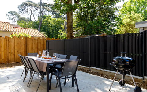 Ohana: Zaun, Metall, Schatten, Garten, Hinterhof, Gartenmöbel, Home Fechten, Design, Holzbeize, Outdoor Struktur