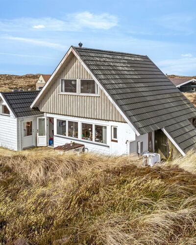Wighlek - 800M from the Sea