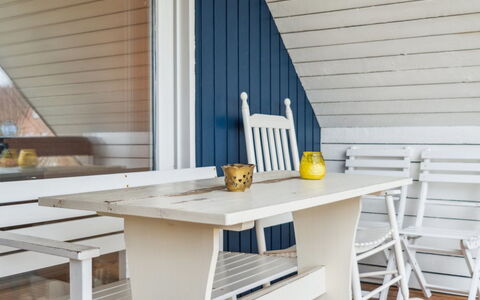 Naina - 200M from the Sea: Blau, Strauch, Hütte, Ground, Garten, Estate, Schatten, Landscaping, Bauernhaus, Eco Hotel