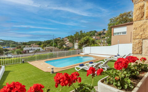 Mas Reixach: Blau, Schwimmbad, Resort, Freizeit, Tropen, Schatten, Eco Hotel, Landscaping, Hotel