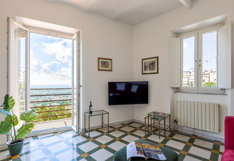 Operapartment: Flooring, Fussboden, Interior Design, Wohnung, Möbel, Zimmer, Decke, Stuhl, Wohnzimmer, Zimmerpflanze