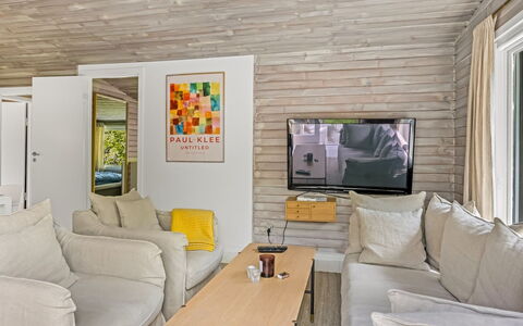 Afke - 660M from the Sea: Möbel, Interior Design, Couch, Flooring, Wand, Fussboden, Holz, Decke, Wohnzimmer, Zimmer