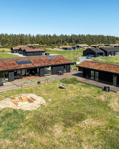 Petri - 1Km from the Sea