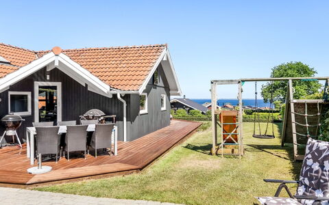 Hoghni - 300M from the Sea: Holz, Zuhause, Veranda, Deck, Hartholz, Dach, Holzbeize, Holzboden, Eco Hotel