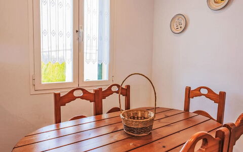 Llebeig 155: Möbel, Flooring, Holz, Interior Design, Fussboden, Tabelle, Zimmer, Beleuchtung, Esszimmer, Küche & Esszimmer Tisch