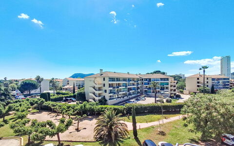 La Croisette: Wohnung, Eigentumswohnung, Mischnutzung, Schatten, Hotel, Strassenlicht, Balkon