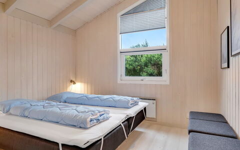 Windelgard - from the Sea: Holz, Interior Design, Fussboden, Flooring, Decke, Schlafzimmer, Zimmer, Bett, Hartholz, Holzbeize