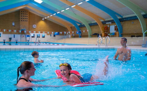 Kuisma - 11Km from the Sea: Schwimmbad, Erholung, Spass, Freizeit, Sport, Urlaub, Freizeitzentrum, Wasserpark, Körperliche Fitness