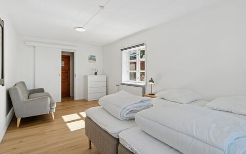 Agny - 2.2Km from the Sea: Möbel, Interior Design, Fussboden, Holz, Flooring, Bett, Decke, Schlafzimmer, Zimmer, Zuhause
