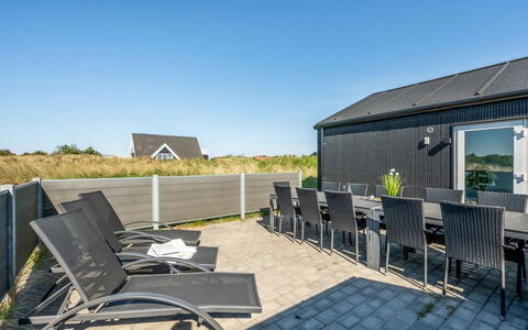 Agnes - 900M from the Sea
