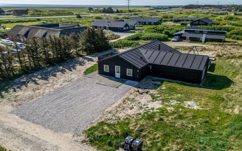 Agnes - 900M from the Sea