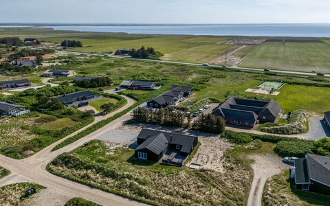 Agnes - 900M from the Sea