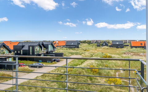 Anita - 575M from the Sea: Estate, Schatten, Auffahrt, Bauernhaus
