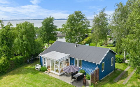 Nis - 250M from the Sea: Blau, Strauch, Hütte, Ground, Garten, Estate, Schatten, Landscaping, Bauernhaus, Eco Hotel