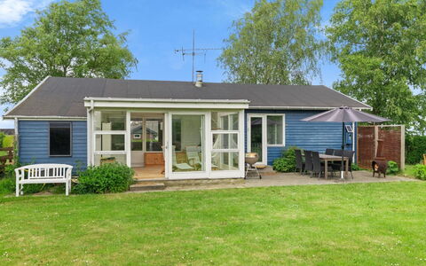 Nis - 250M from the Sea: Blau, Strauch, Hütte, Ground, Garten, Estate, Schatten, Landscaping, Bauernhaus, Eco Hotel