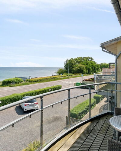 Ayo - 75M from the Sea