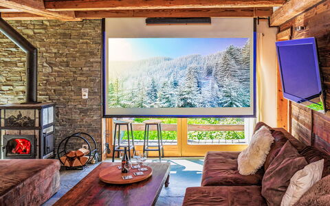 Chalet Gaea: Möbel, Holz, Interior Design, Couch, Wohnzimmer, Elektronisches Gerät, Zimmer, Fernsehen