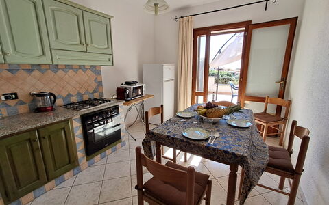 La Casetta Di Greise: Möbel, Flooring, Holz, Interior Design, Tabelle, Stuhl, Fussboden, Küche & Esszimmer Tisch, Zimmer, Esszimmer