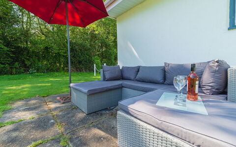 Bliss: Möbel, Gartenmöbel, Tabelle, Stuhl, Tisch Im Freien, Strauch, Garten, Hinterhof, Terrasse, Schatten