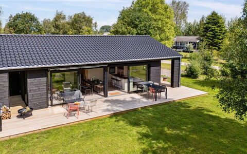 Herulf - 450M from the Sea: Zuhause, Hütte, Veranda, Abstellgleis, Bauernhaus, Outdoor Struktur