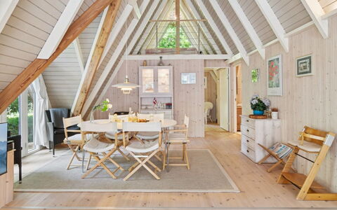 Thrond - 500M from the Sea: Wohnung, Eigentumswohnung, Estate, Balkon, Villa, Hotel