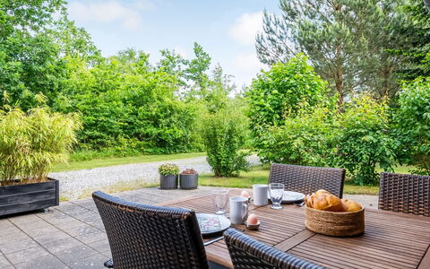 Rosaline - 500M from the Sea: Schwimmbad, Gartenmöbel, Möbel, Resort, Flagstone, Eco Hotel, Schatten, Stuhl, Freizeit, Estate