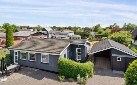 Dreng - 250M from the Sea: Estate, Schatten, Auffahrt, Bauernhaus