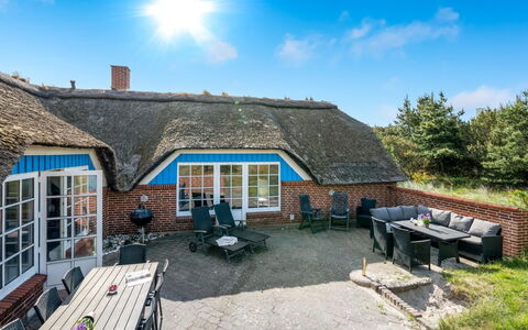 Thiodver - 850M from the Sea: Haus, Zuhause, Dach, Hütte, Grundstueck, Estate, Bauernhaus, Dorf, Bauernhof