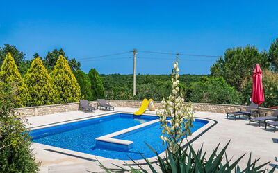Villa Majmajola