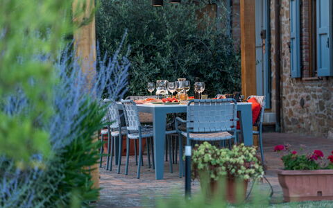 Casale Sunset: Möbel, Tabelle, Stuhl, Gartenmöbel, Tisch Im Freien, Küche & Esszimmer Tisch, Tischdecke, Garten, Restaurant, Schatten