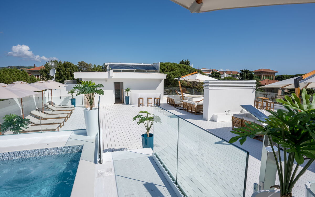 Suite Pineto Pool And Seaside
