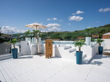 Suite Pineto Pool And Seaside