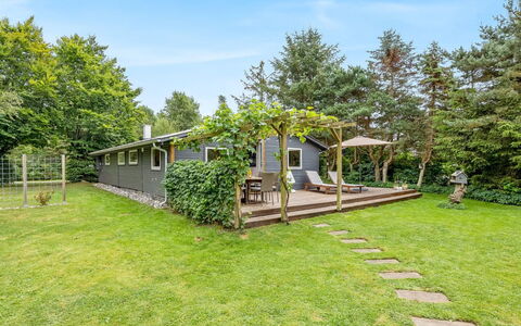 Horsten - from the Sea: Holz, Zuhause, Veranda, Deck, Hartholz, Dach, Holzbeize, Holzboden, Eco Hotel