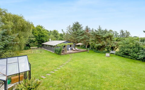 Horsten - from the Sea: Holz, Zuhause, Veranda, Deck, Hartholz, Dach, Holzbeize, Holzboden, Eco Hotel