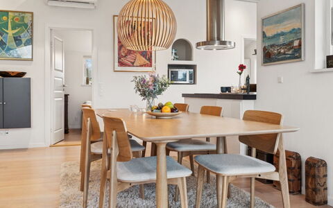Siegfried - 300M to the Fjord: Wohnung, Eigentumswohnung, Estate, Balkon, Villa, Hotel