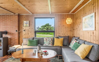 Iiris - 200M from the Sea