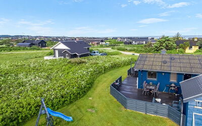 Iiris - 200M from the Sea