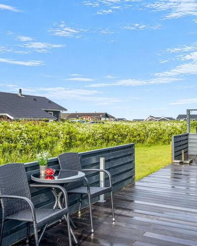 Iiris - 200M from the Sea
