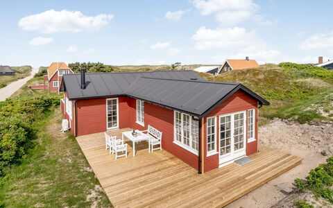 Thine - 250M from the Sea: Haus, Dach, Zuhause, Hütte, Schuppen, Gartenbauten, Abstellgleis, Garten, Blockhaus, Hütte