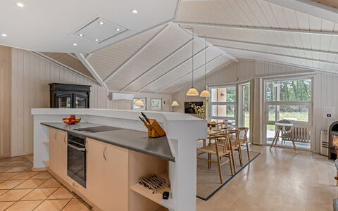 Batsha - 1.7Km from the Sea: Interior Design, Flooring, Möbel, Decke, Holz, Fussboden, Light Fixture, Holzboden, Küche, Beleuchtung