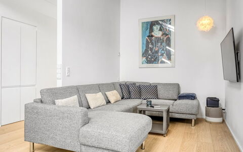 Merve - 250M from the Sea: Couch, Interior Design, Wohnzimmer, Möbel, Fussboden, Wohnung, Dekokissen