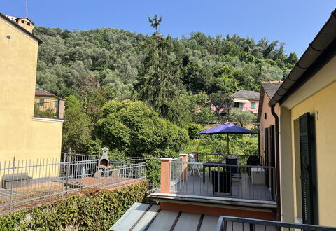 Anne-britt Home: Wohngebiet, Zuhause, Haus, Balkon, Wohnung, Zaun, Veranda, Geländer, Baluster, Hazienda