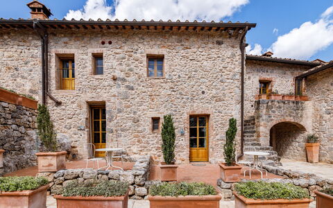 Relais la Costa: Wand, Backstein, Steinwand, Blumentopf, Mauerwerk, Cobblestone, Garten, Hof, Flagstone, Design