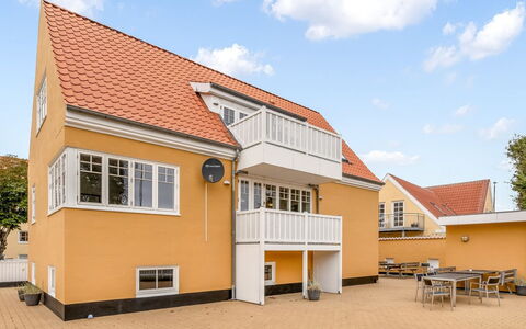 Dorti - 500M from the Sea: Estate, Schatten, Auffahrt, Bauernhaus