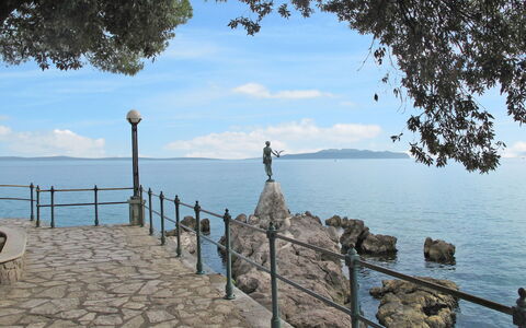 Opatija 158: Holz, Interior Design, Flooring, Möbel, Fussboden, Tabelle, Küche & Esszimmer Tisch, Stuhl, Holzboden, Zimmer